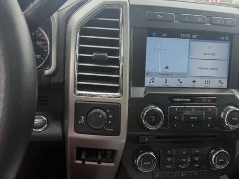 Used 2017 Ford F350 Lariat AWD/4WD image 10