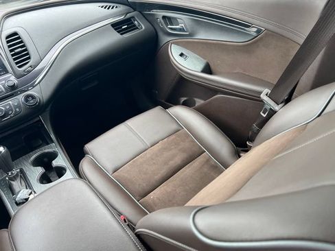 Used 2014 Chevrolet Impala LT FWD image 15