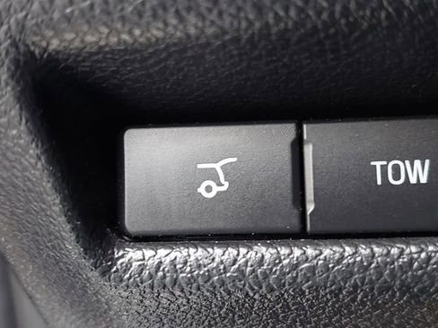 Used 2019 Ford Explorer Limited w/ Class III Trailer Tow Package image 46