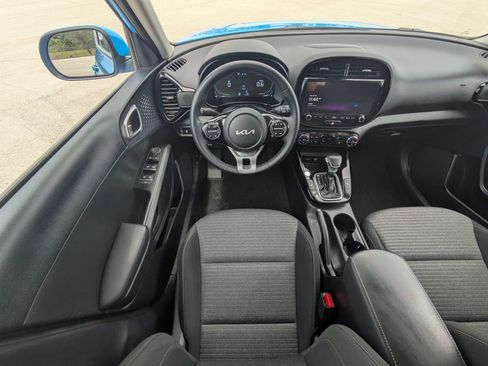 Certified 2023 Kia Soul EX FWD image 17
