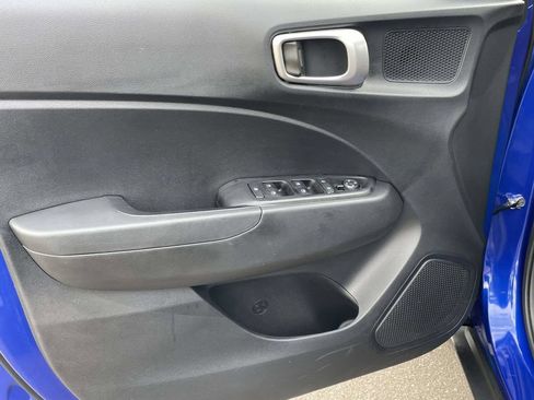 Used 2026 Hyundai Venue SE FWD image 10