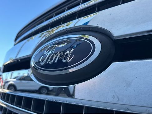 Used 2019 Ford F150 XLT w/ Equipment Group 302A Luxury image 43