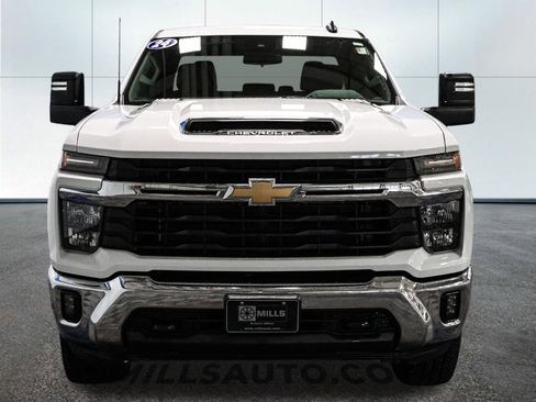 Used 2024 Chevrolet Silverado 3500 LT w/ Convenience Package image 12
