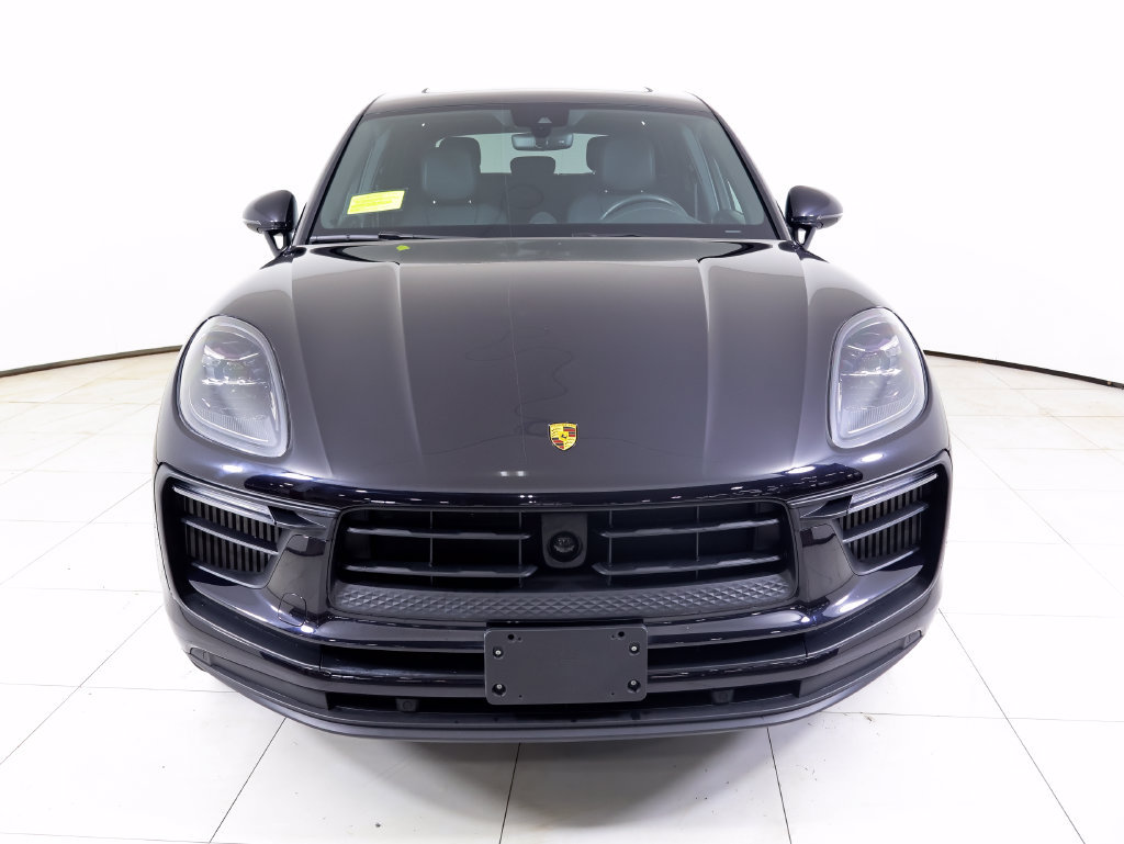 Certified 2023 Porsche Macan S AWD/4WD image 38