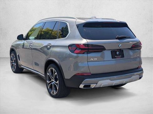 Used 2026 BMW X5 xDrive40i image 8