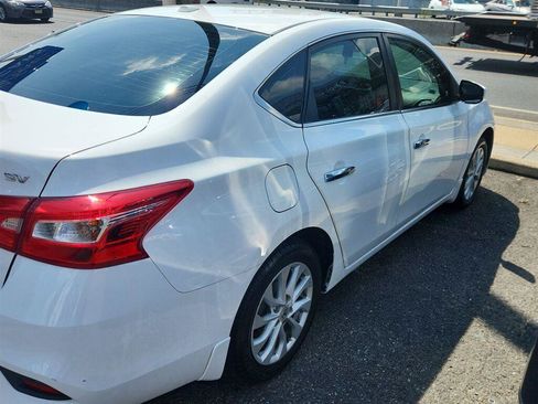 Used 2019 Nissan Sentra SV FWD image 3