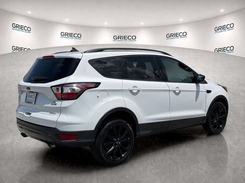 Used 2018 Ford Escape SE w/ SE Sport Appearance Package AWD/4WD image 7