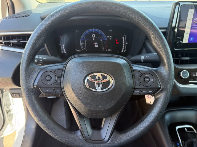 Used 2026 Toyota Corolla LE FWD image 15