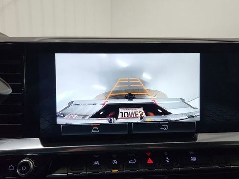 Used 2025 GMC Sierra 1500 SLT image 23