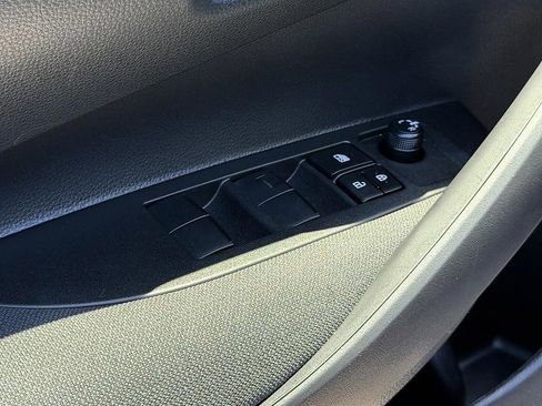 Used 2026 Toyota Corolla LE FWD image 21