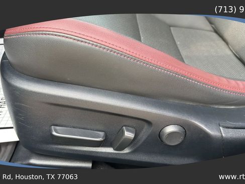 Used 2019 Lexus IS 300 w/ Navigation Package image 24