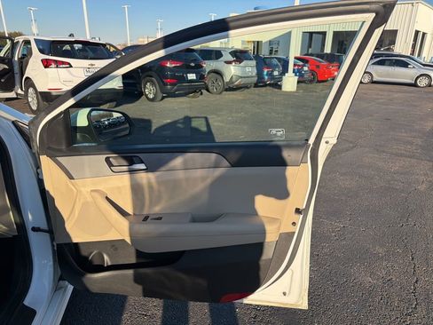 Used 2018 Hyundai Sonata SE image 30