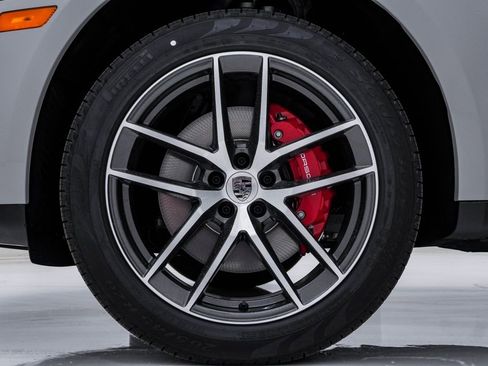New 2026 Porsche Macan S image 13