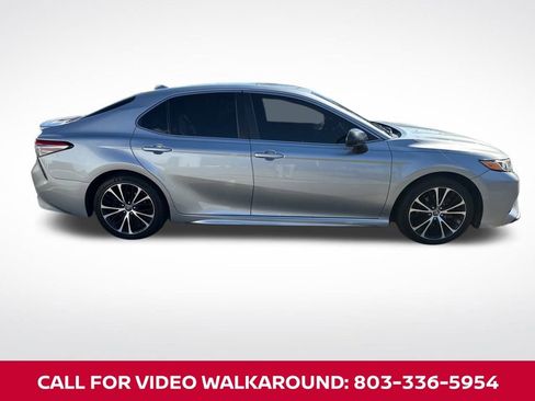 Used 2019 Toyota Camry L image 7