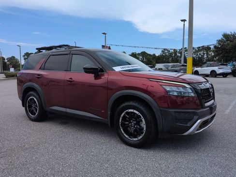 Used 2023 Nissan Pathfinder Rock Creek AWD/4WD image 3