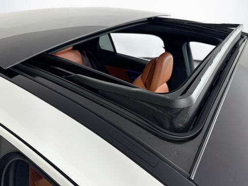 Certified 2025 Mercedes-Benz GLC 300 4MATIC image 23