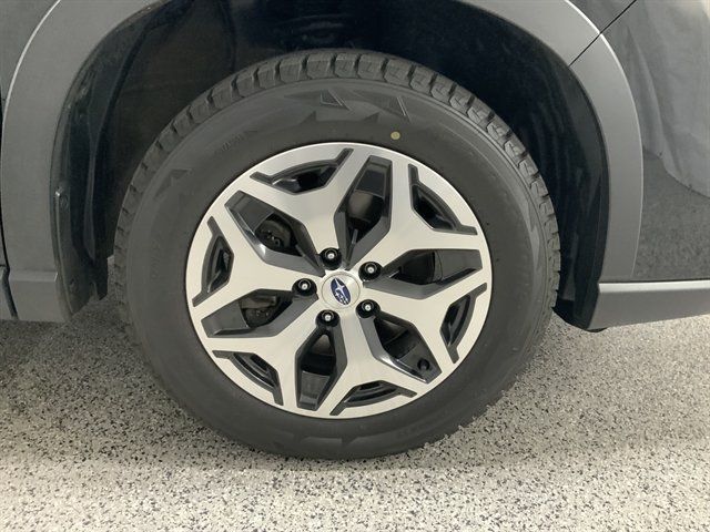 Used 2024 Subaru Forester Premium AWD/4WD image 12