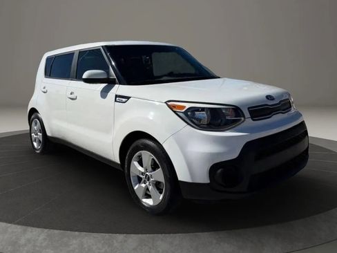 Used 2019 Kia Soul FWD image 1