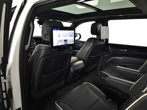 Certified 2024 Cadillac Escalade ESV Premium Luxury AWD/4WD image 41