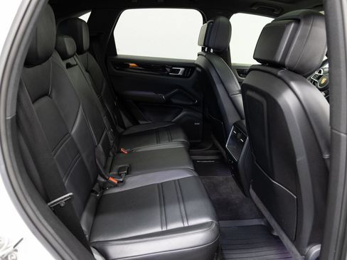 Used 2019 Porsche Cayenne S AWD/4WD image 15