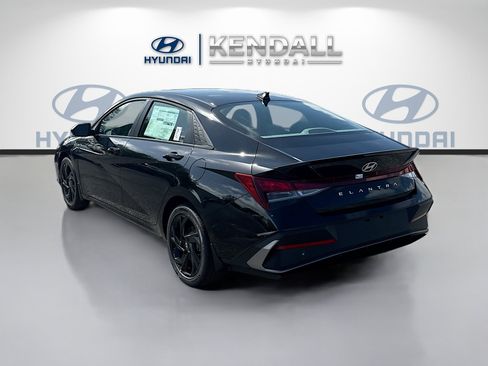 New 2026 Hyundai Elantra Sport FWD image 4