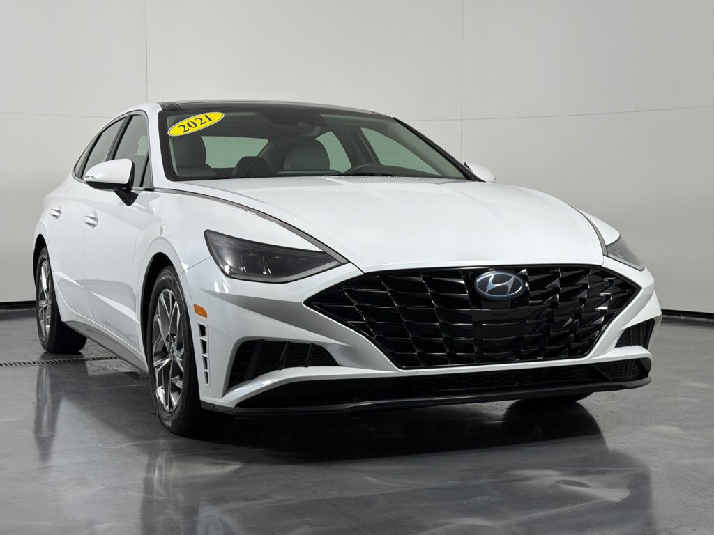 Used 2021 Hyundai Sonata SEL w/ Convenience Package FWD image 3