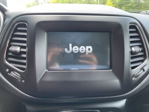 Used 2018 Jeep Compass Latitude w/ Popular Equipment Group image 21