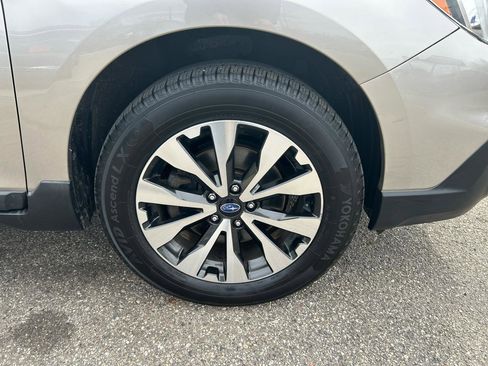Used 2015 Subaru Outback 3.6R Limited image 30