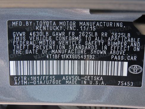 Used 2016 Toyota Camry SE FWD image 30