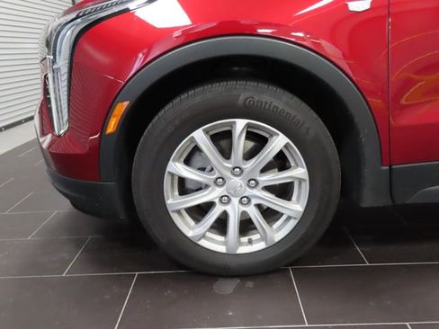 Used 2023 Cadillac XT4 Luxury w/ Cold Weather Package image 13