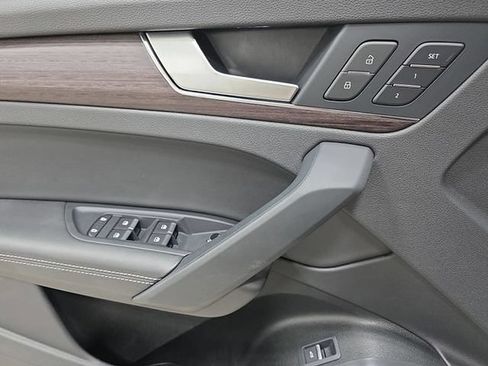Used 2021 Audi Q5 2.0T Premium Plus AWD/4WD image 25