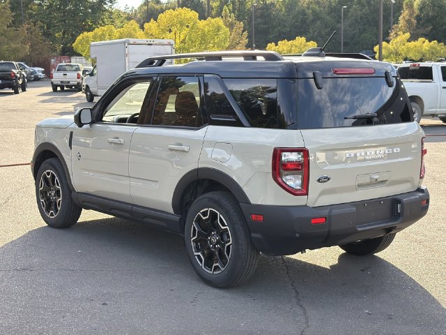 Used 2025 Ford Bronco Sport Outer Banks w/ Outer Banks Tech Package+ AWD/4WD image 11