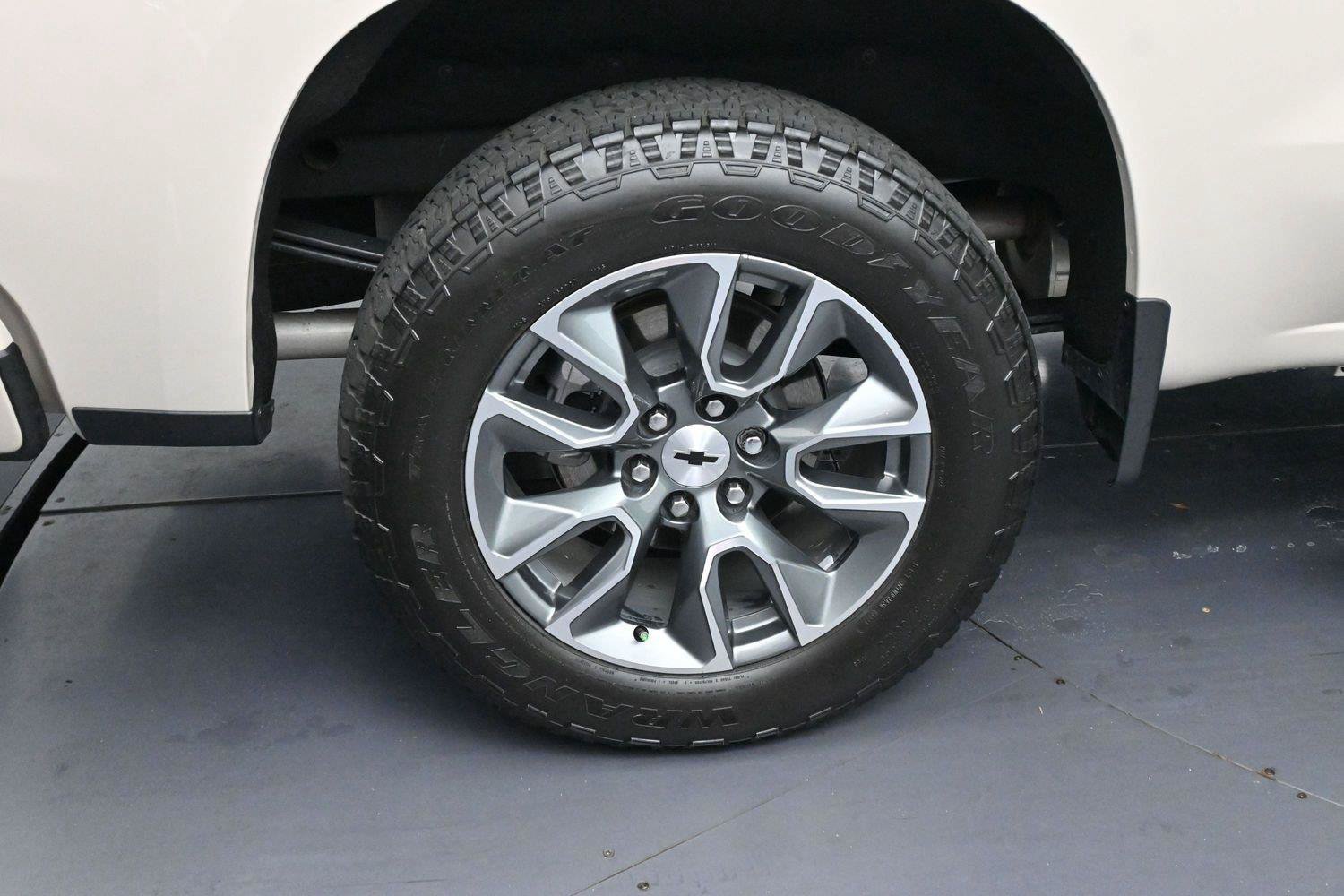 Used 2026 Chevrolet Silverado 1500 RST AWD/4WD image 34