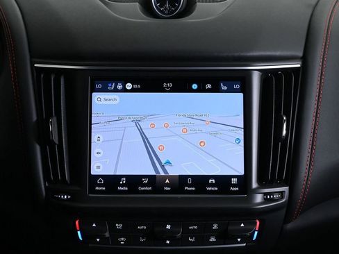 Used 2024 Maserati Levante GT Ultima image 13