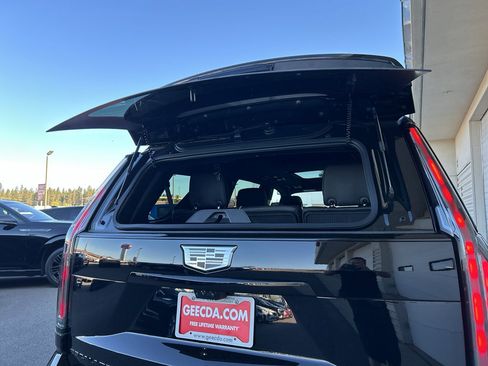 Certified 2025 Cadillac Escalade V w/ LPO, ONYX Package AWD/4WD image 16