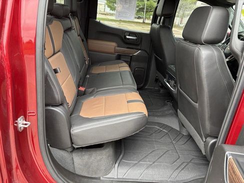 Used 2021 Chevrolet Silverado 1500 High Country image 15