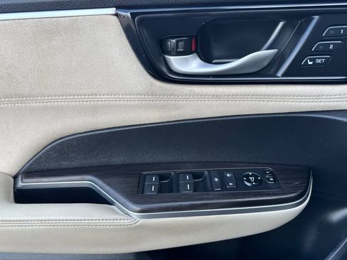 Used 2020 Honda Clarity Touring image 12