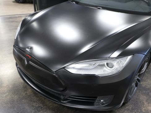 Used 2015 Tesla Model S 85D image 14