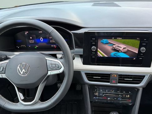 New 2026 Volkswagen Taos SE FWD image 16