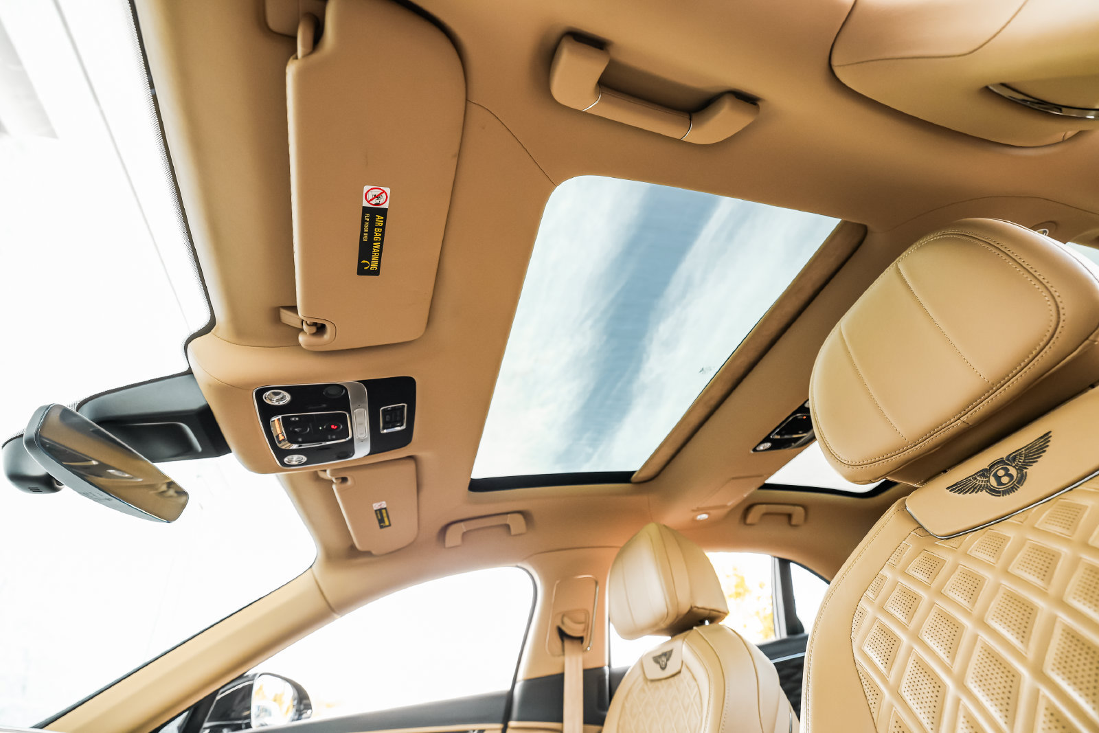 Certified 2022 Bentley Flying Spur V8 AWD/4WD image 26