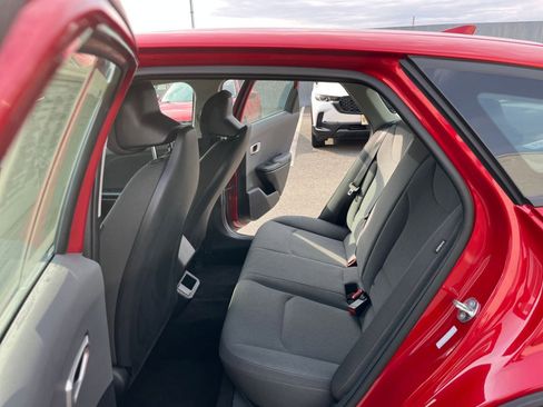 Used 2025 Kia K4 LXS image 26