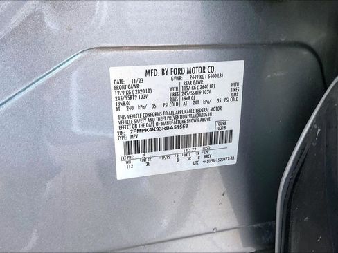 Used 2024 Ford Edge Titanium image 37