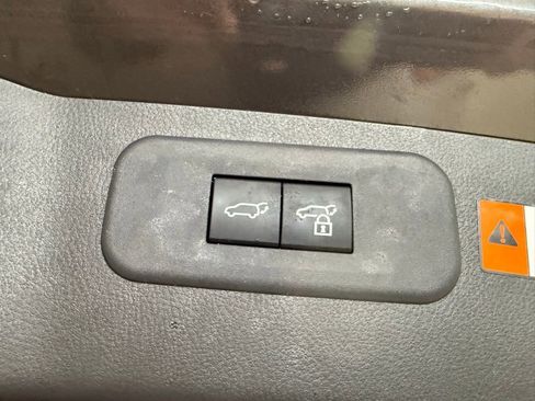 Used 2025 Lexus NX 350h 350h Premium image 19