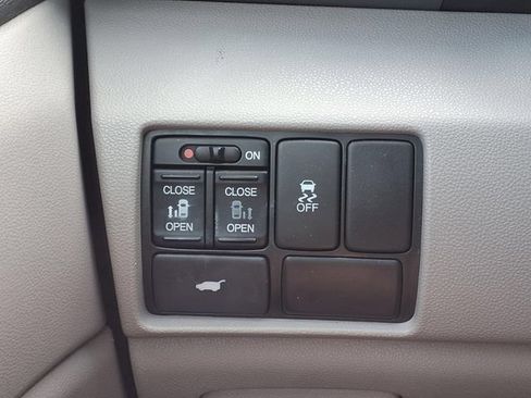 Used 2011 Honda Odyssey EX-L image 18