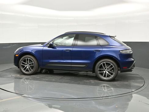 New 2026 Porsche Macan image 2