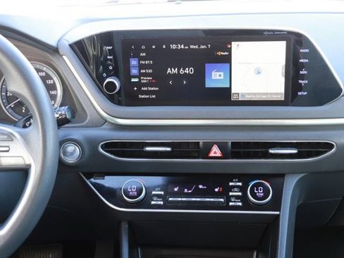 Used 2023 Hyundai Sonata SEL image 14