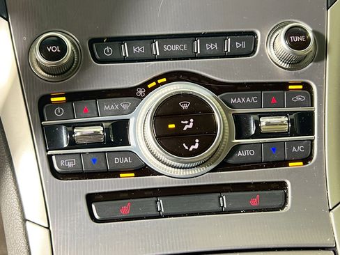 Used 2020 Lincoln MKZ w/ Convenience Package FWD image 27