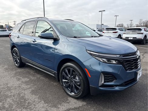 Used 2024 Chevrolet Equinox RS w/ RS Leather Package image 1