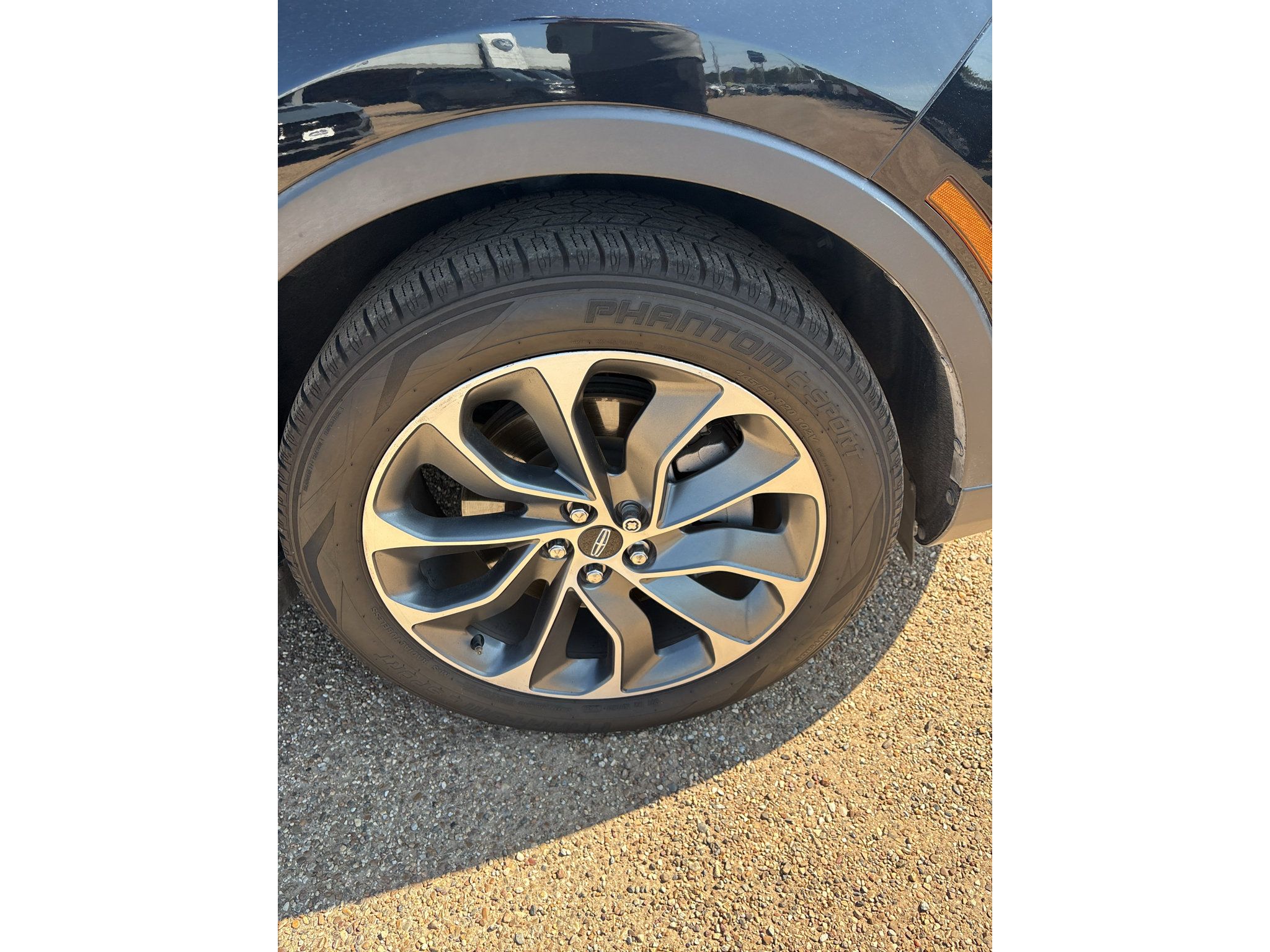 Used 2022 Lincoln Nautilus Reserve FWD image 11