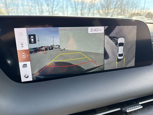 Used 2025 Genesis G90 3.5T image 24